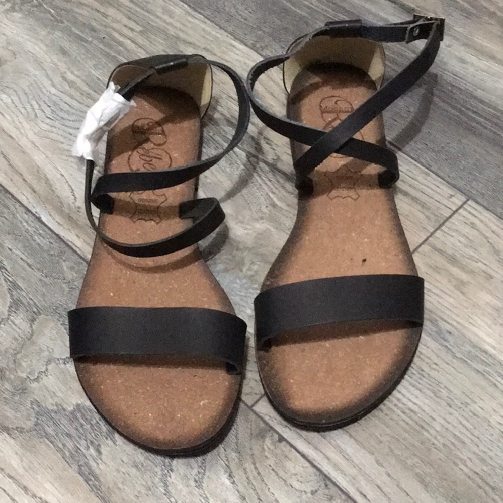 Modern Rebel- Genuine leather sandals, NWT.